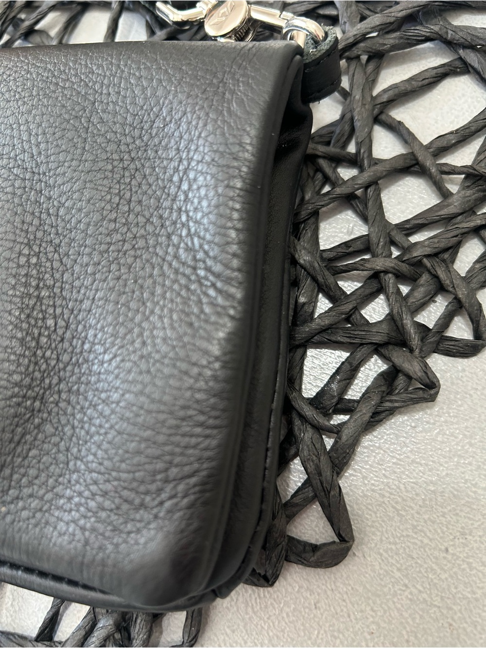Consuela Evie Uptown Leather Crossbody -Blk - Picture 6 of 10